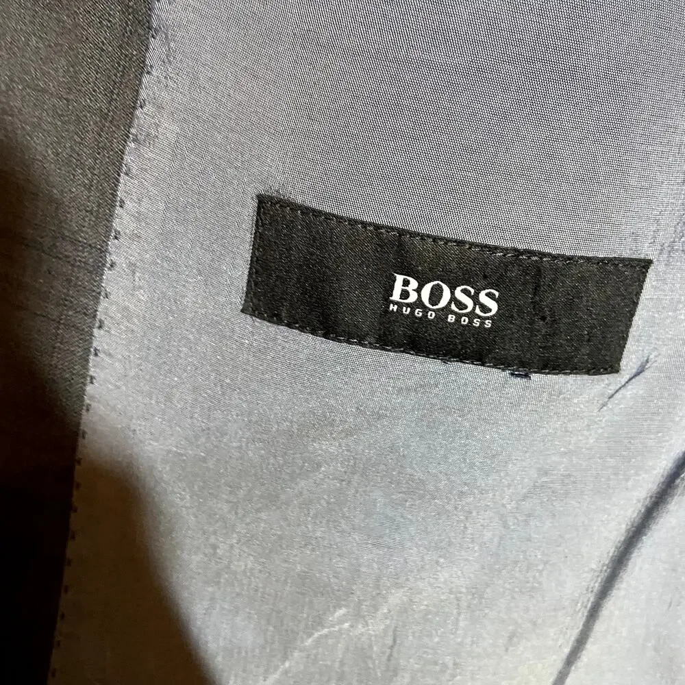 Boss Hugo Boss 2 Piece Suit Super 100s Gray 52R